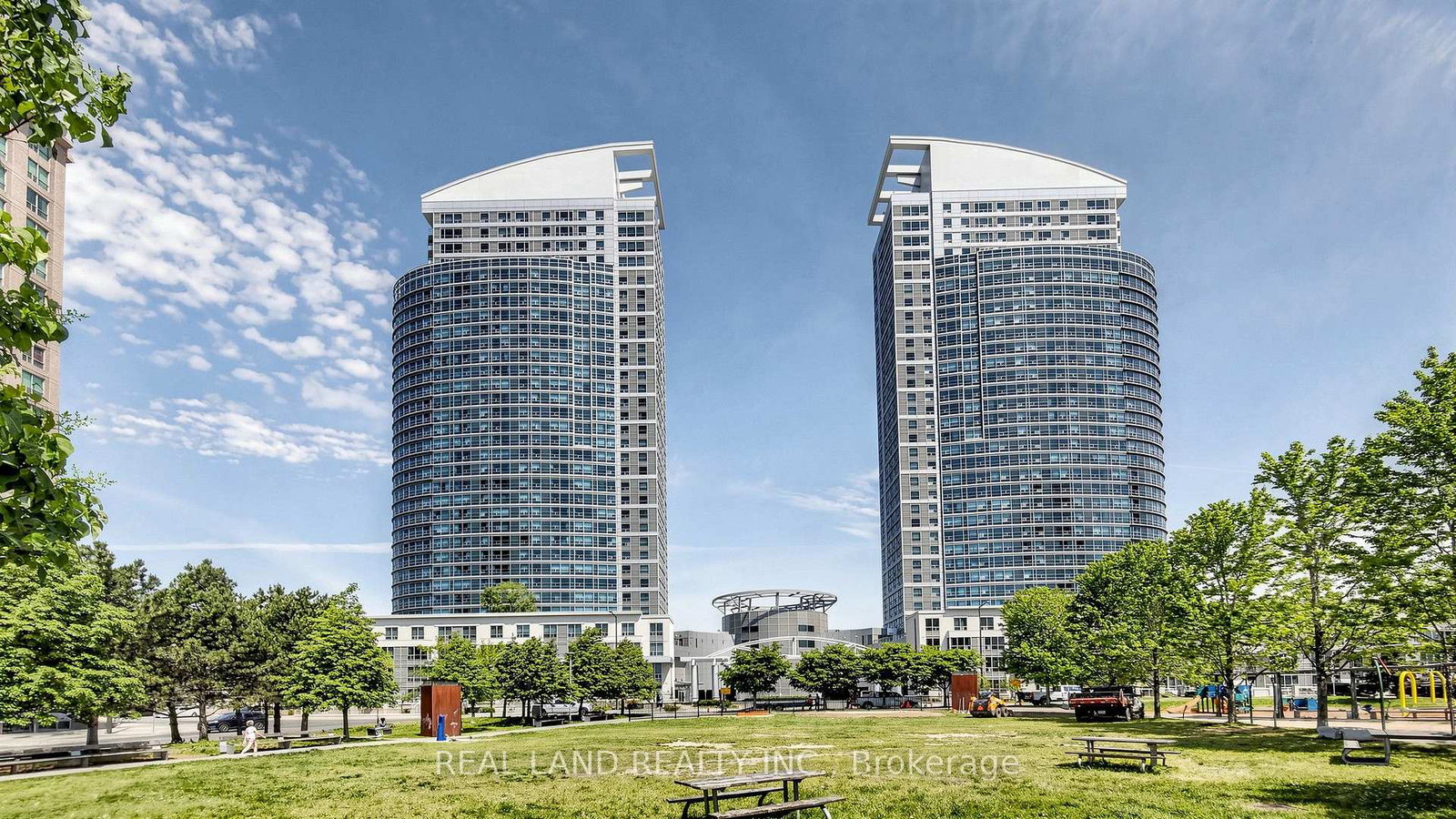 38-lee-centre-drive-toronto-scarborough-ontario-e13779808