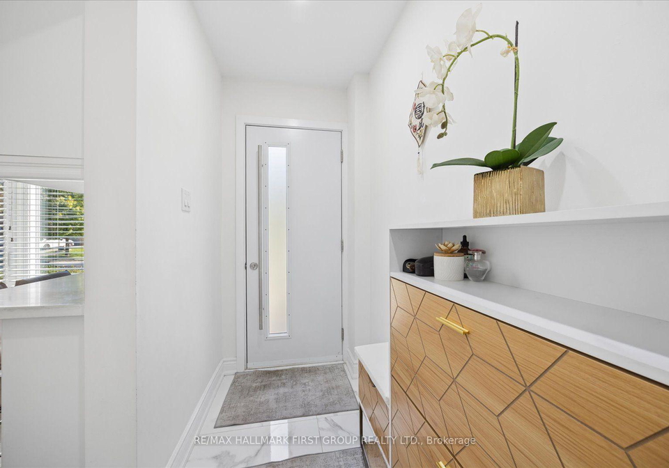 736-stonepath-circle-pickering-ontario-e13779970