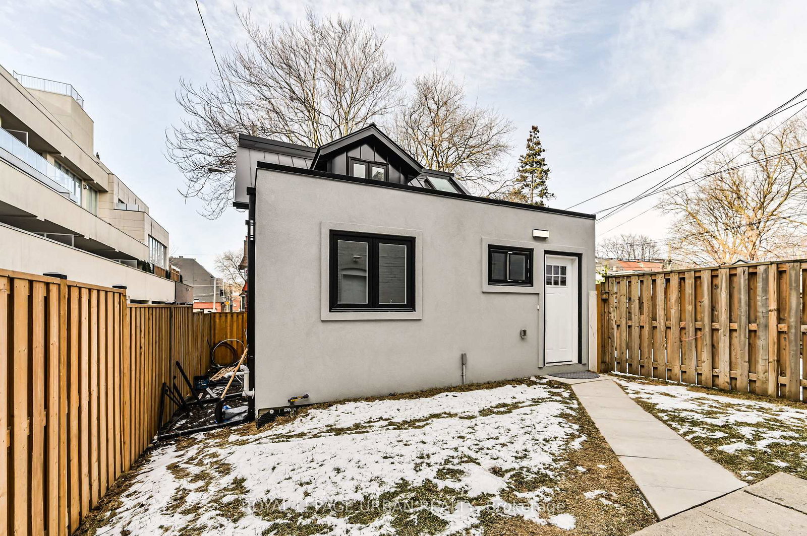 208-woodbine-avenue-toronto-toronto-ontario-e13780408