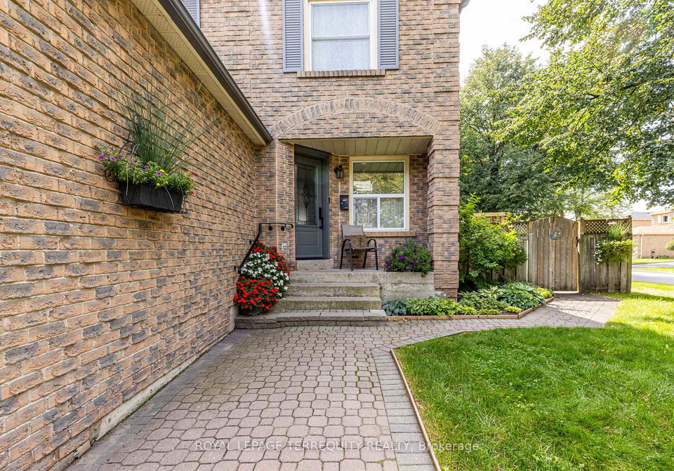 182-chatfield-drive-ajax-ontario-e13780574