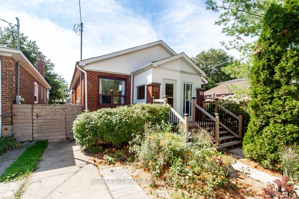 37-gowan-avenue-toronto-east-york-ontario-e13780860