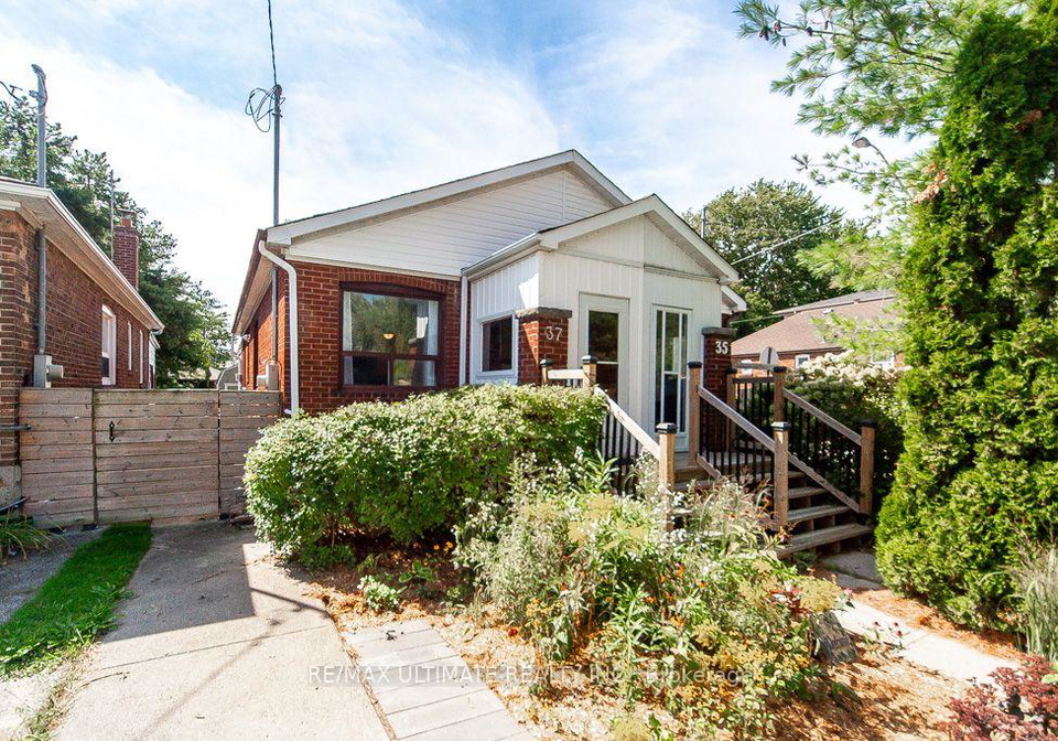 37-gowan-avenue-toronto-east-york-ontario-e13780860