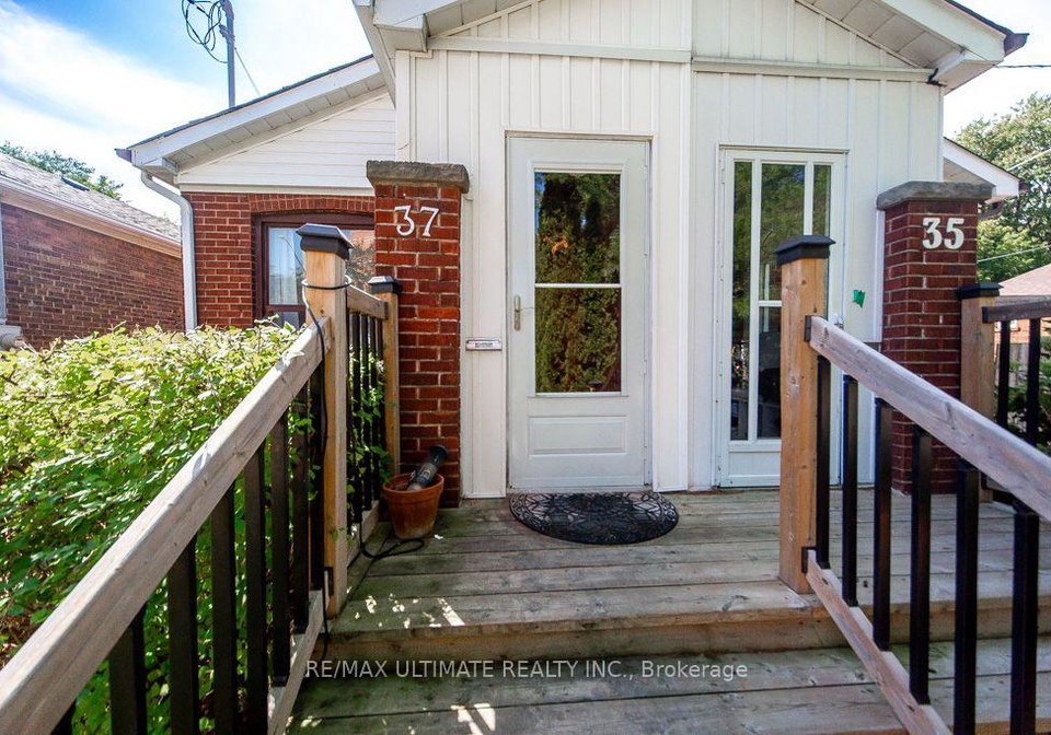 37-gowan-avenue-toronto-east-york-ontario-e13780860