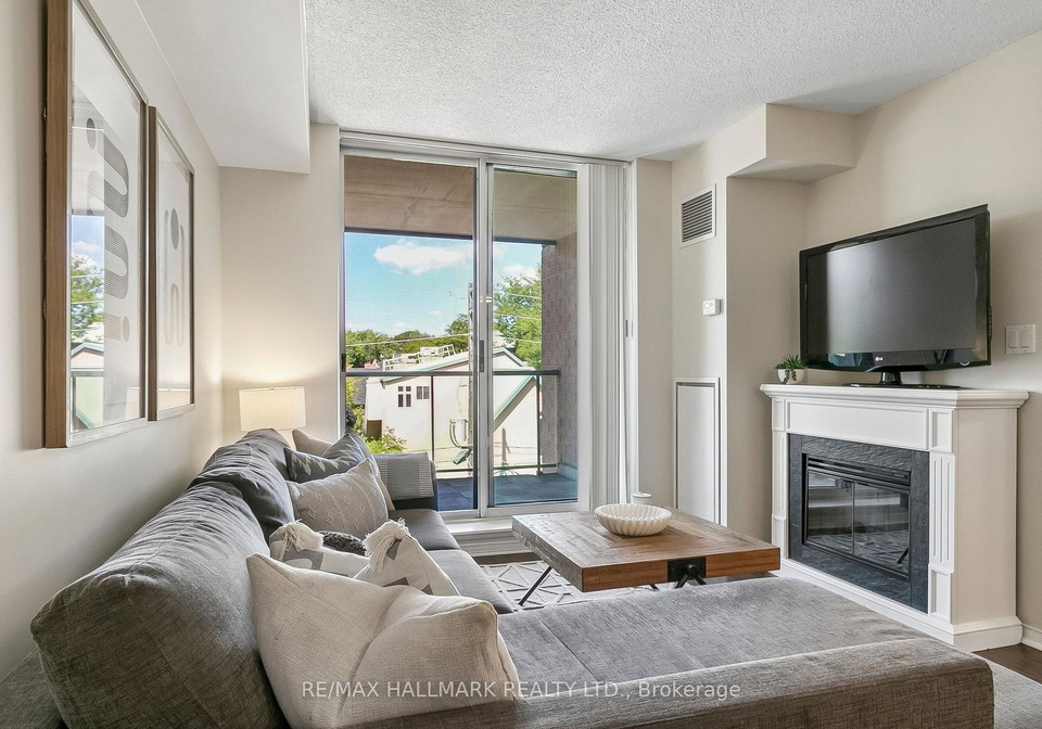 1733-queen-street-e-toronto-toronto-ontario-e13781414