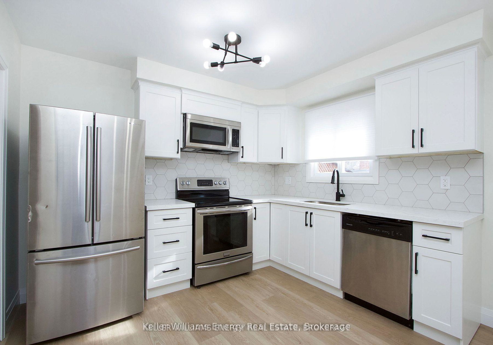 251-poplar-street-oshawa-ontario-e13781756