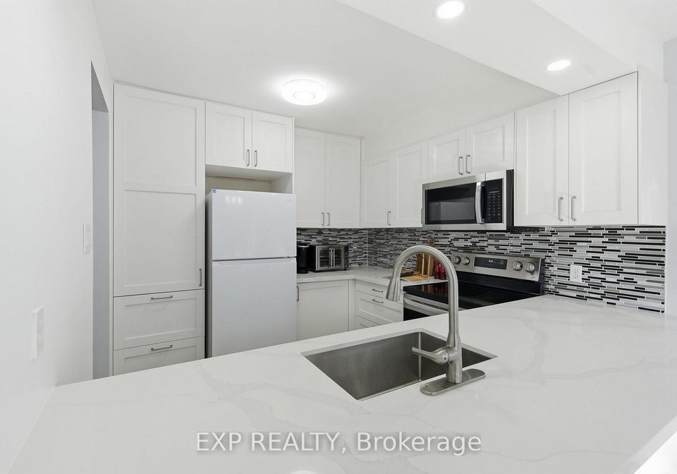 64-parklane-circle-clarington-ontario-e13782828