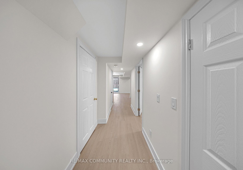 1640-tawnberry-street-pickering-ontario-e13783012