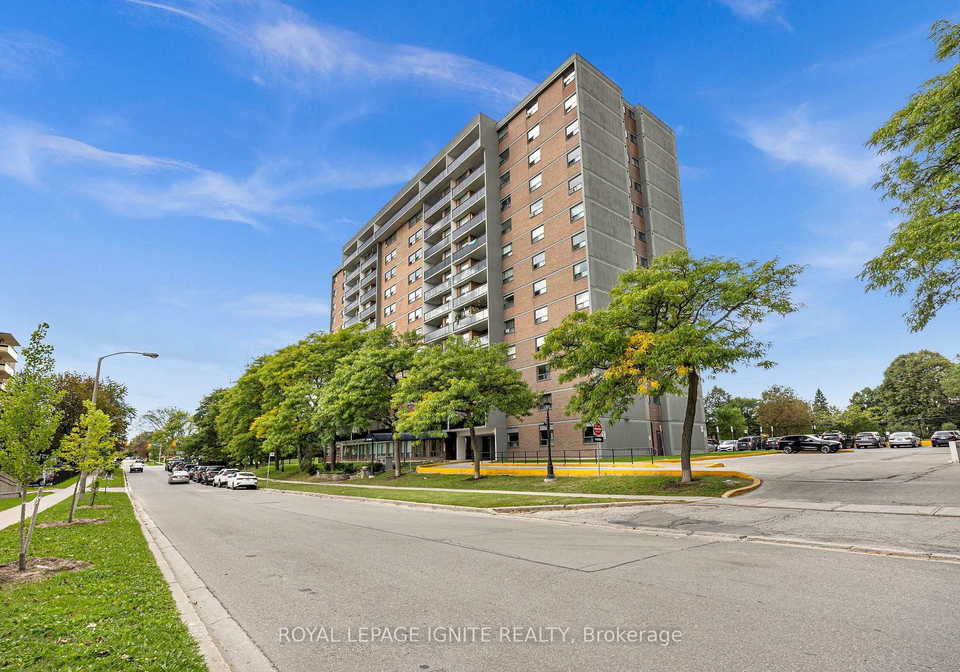 20-gilder-drive-toronto-scarborough-ontario-e13783050
