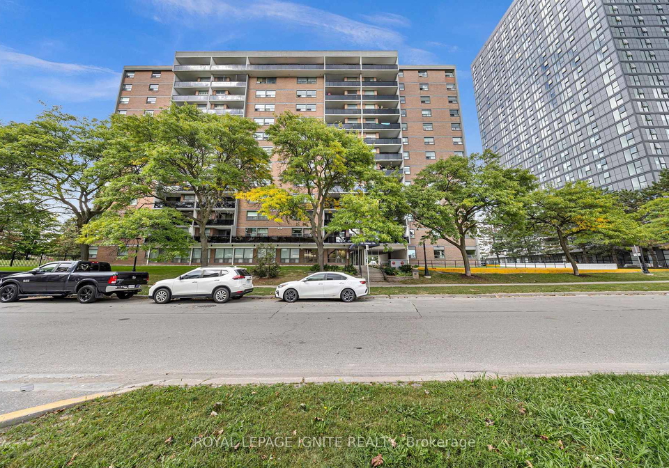 20-gilder-drive-toronto-scarborough-ontario-e13783050