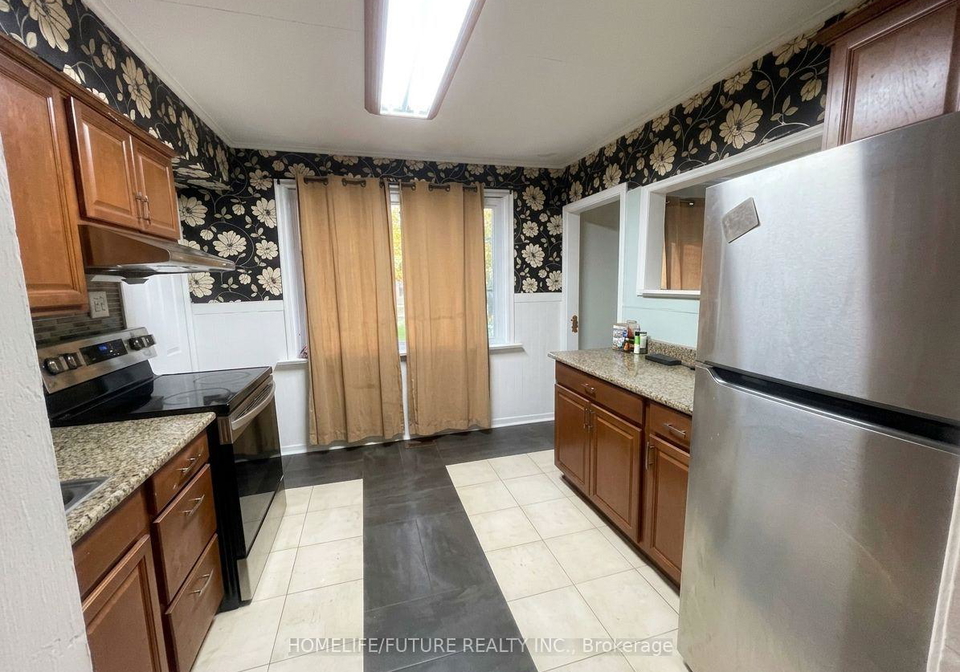 125-annes-street-whitby-ontario-e13783102