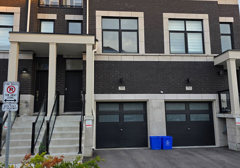 765-eddystone-path-oshawa-ontario-e13783536
