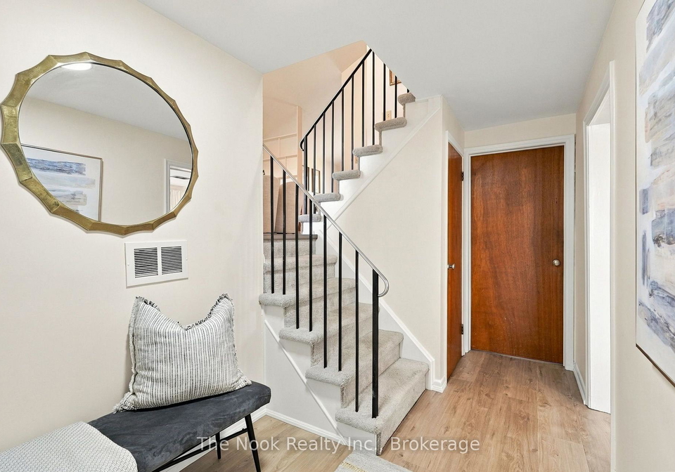 706-stone-street-oshawa-ontario-e13783566