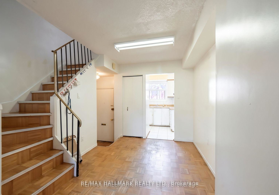 275-broadview-avenue-toronto-toronto-ontario-e13783642