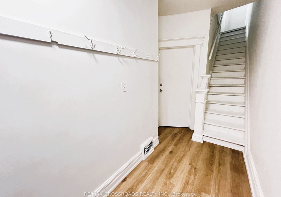 82-curzon-street-toronto-toronto-ontario-e13783684