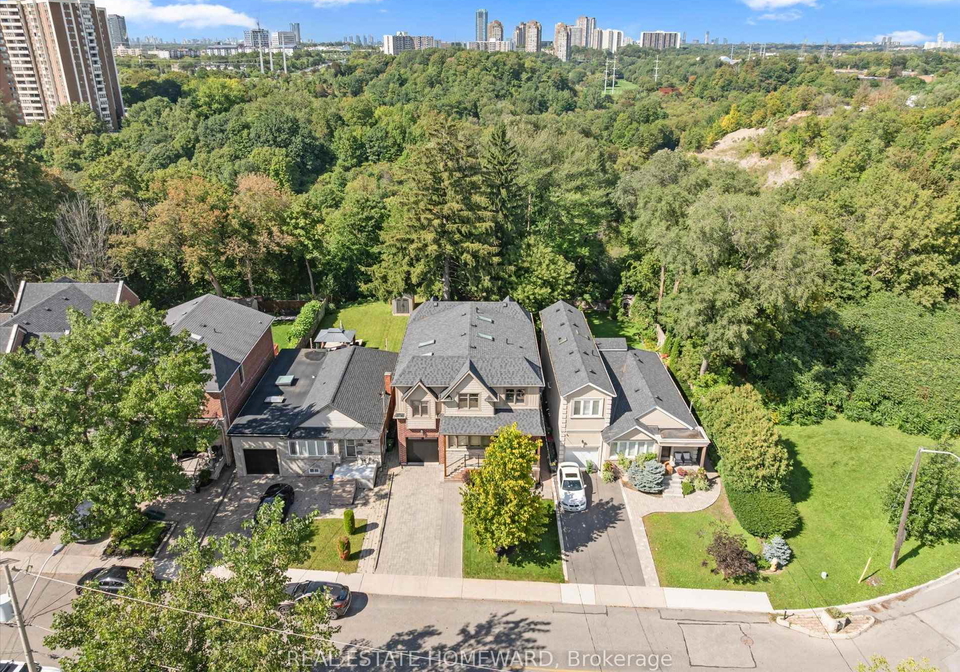 101-northdale-boulevard-toronto-east-york-ontario-e13783764