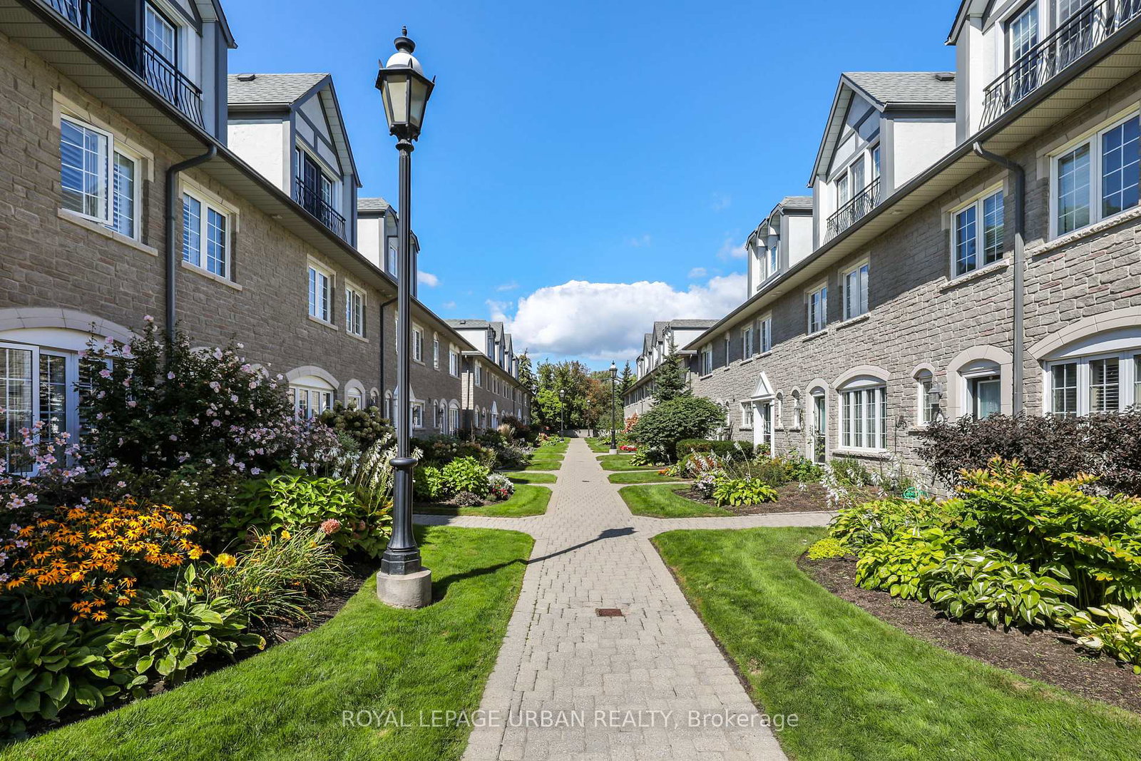 1995-royal-road-pickering-ontario-e13784052