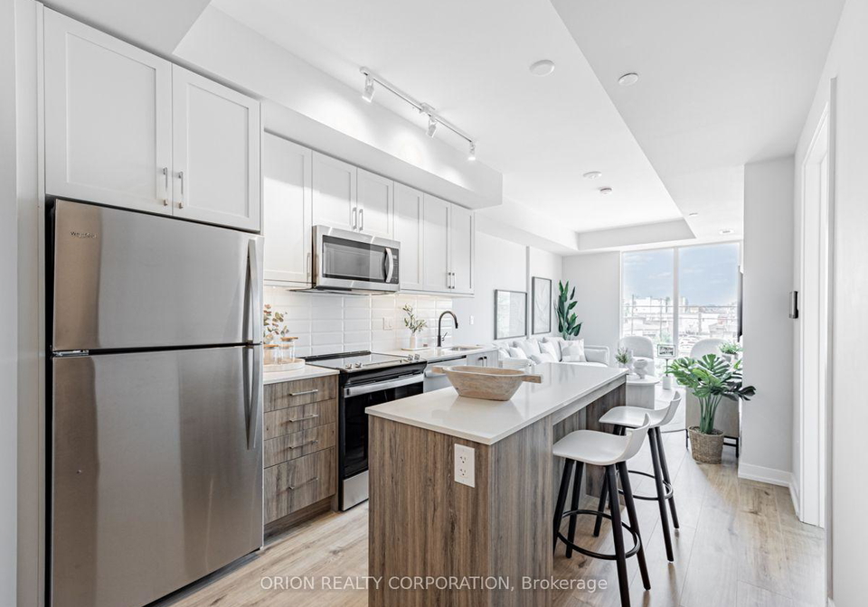 201-brock-street-s-whitby-ontario-e13785050
