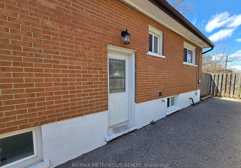 238-toronto-avenue-oshawa-ontario-e13785482
