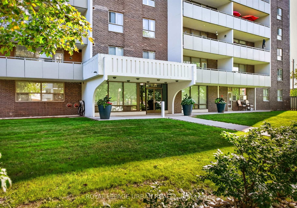 1135-logan-avenue-toronto-east-york-ontario-e13785626