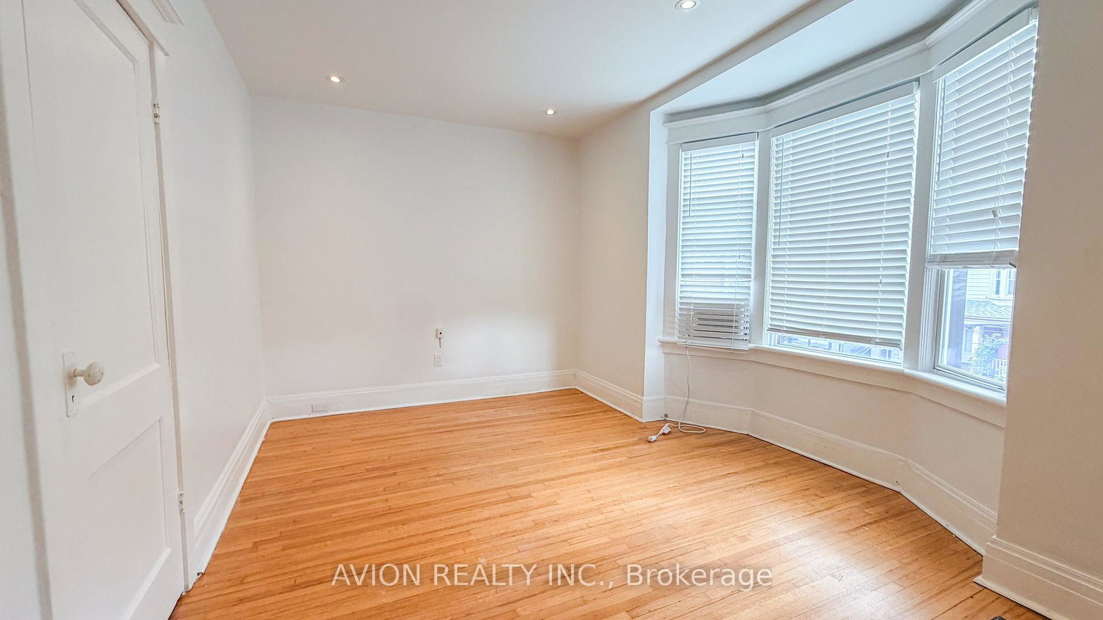 773-pape-avenue-toronto-east-york-ontario-e13786468