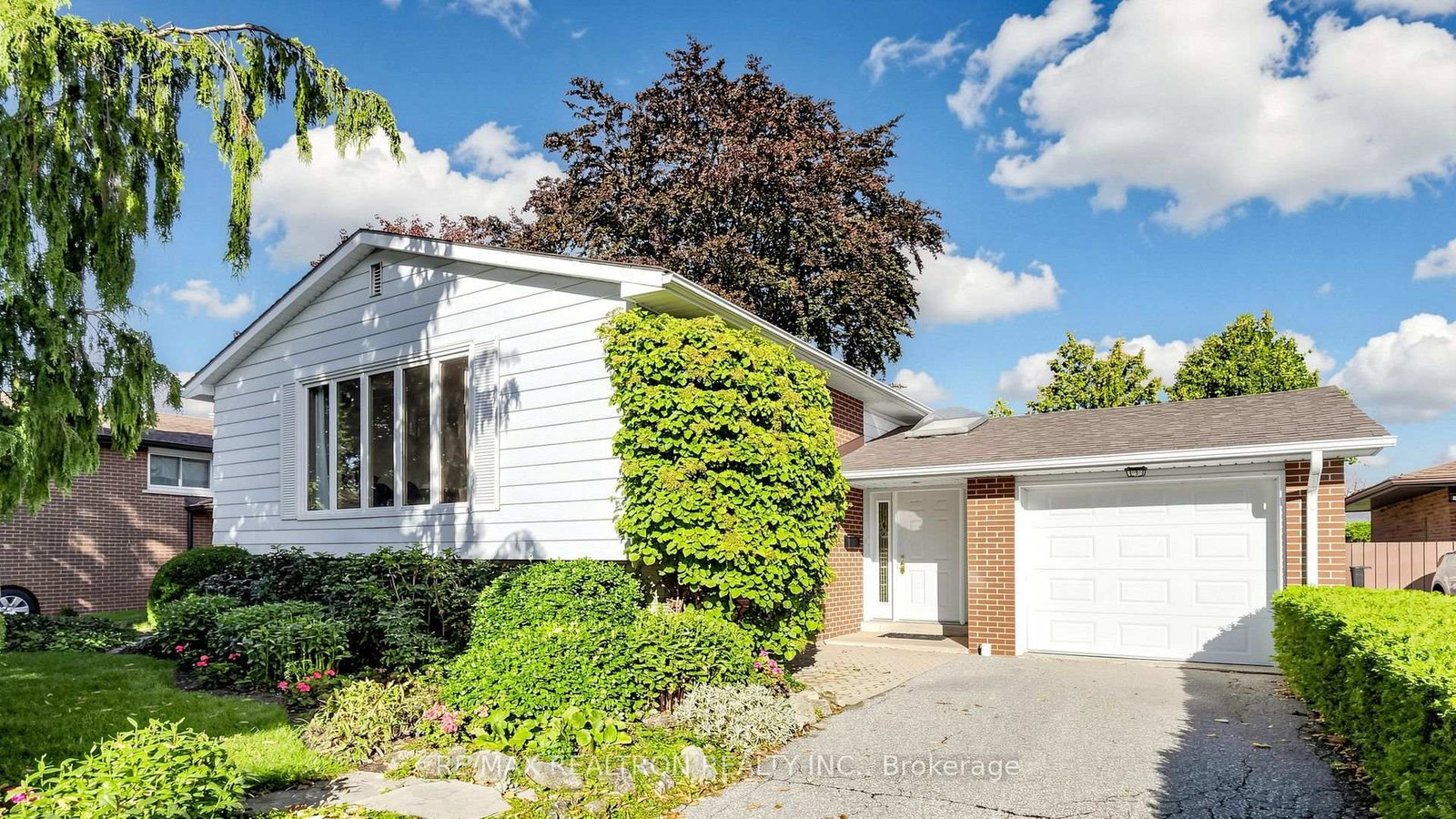54-dolly-varden-boulevard-toronto-scarborough-ontario-e13786550