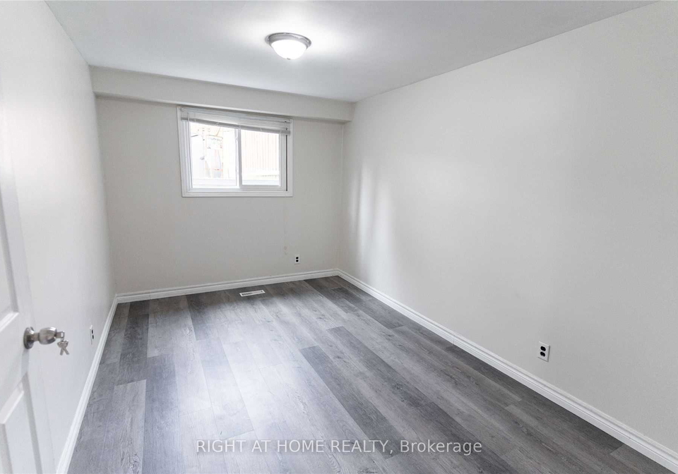 270-coventry-court-oshawa-ontario-e13786966