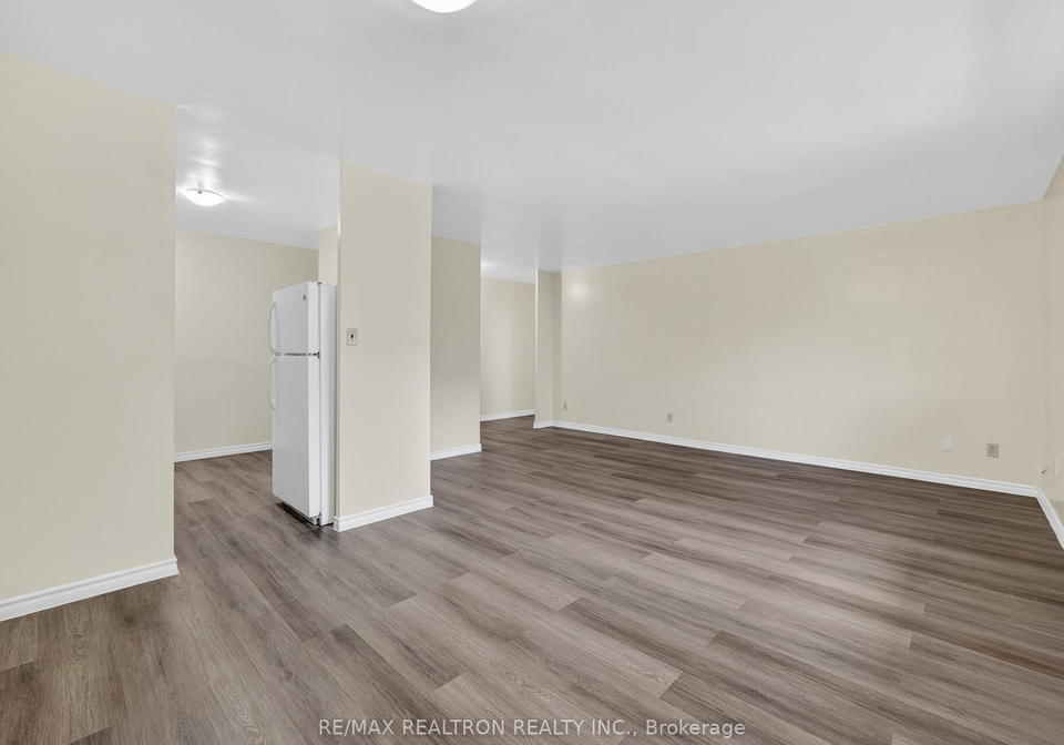 275-wentworth-street-w-oshawa-ontario-e13787142