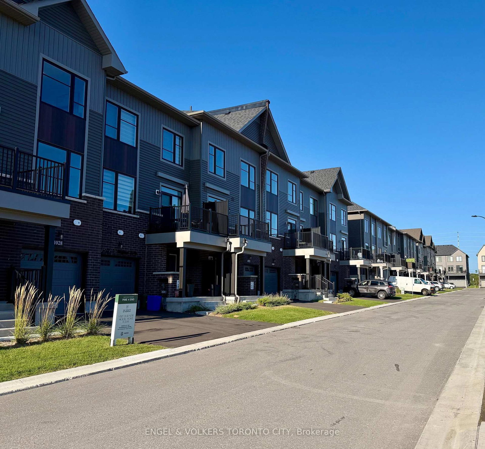 1024-porcupine-path-oshawa-ontario-e13787234