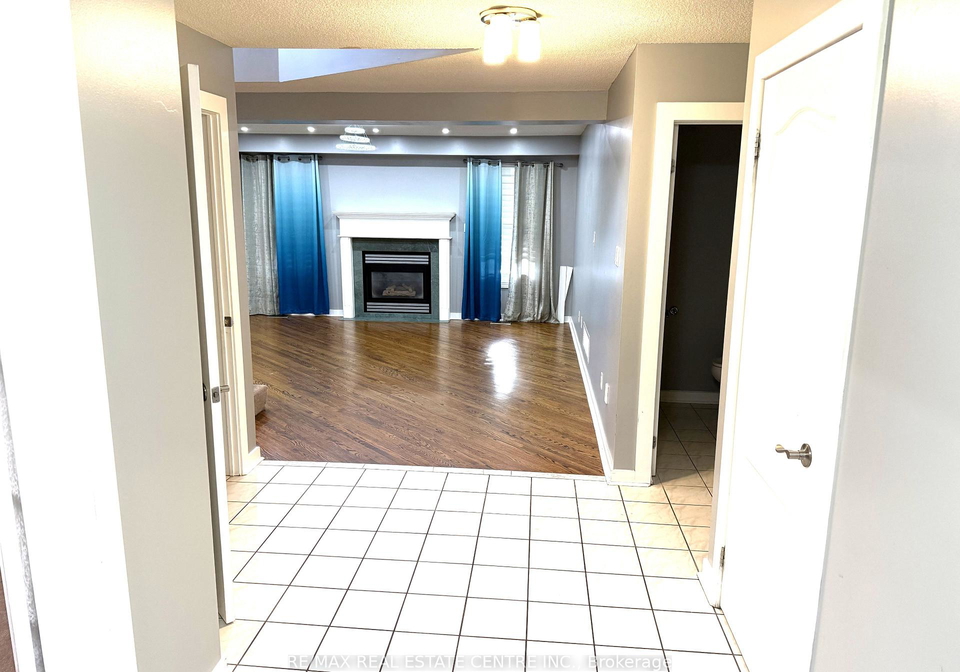 28-mcivor-street-whitby-ontario-e13787360