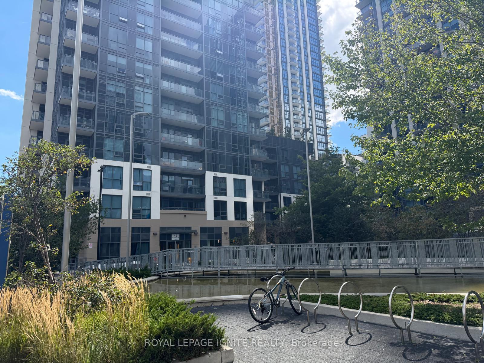 10-meadowglen-place-toronto-scarborough-ontario-e13787538
