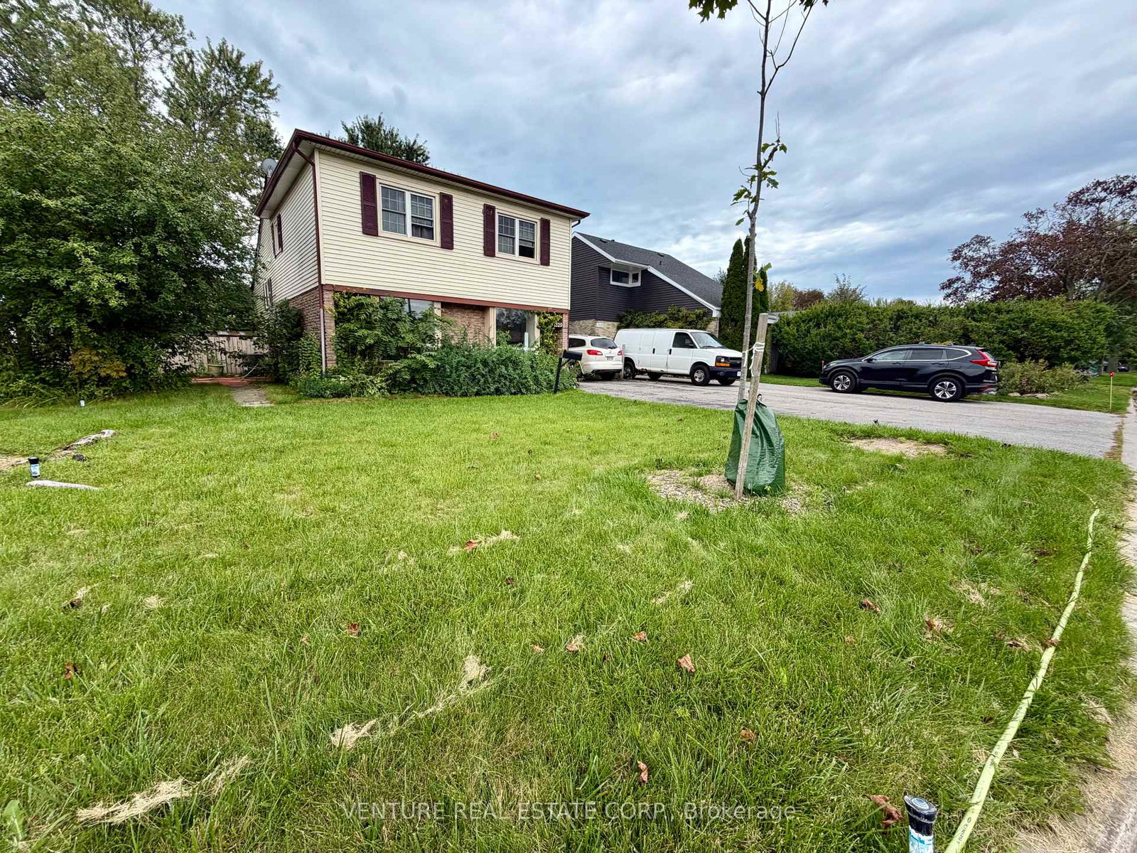1329-belair-crescent-oshawa-ontario-e13787928