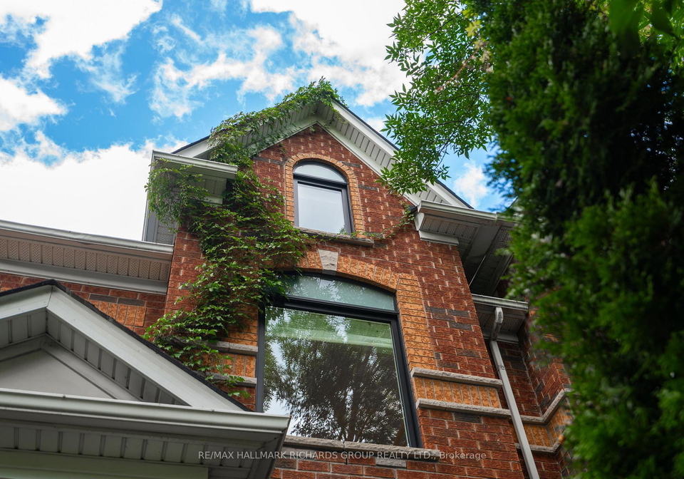 32-crossovers-street-toronto-toronto-ontario-e13788022