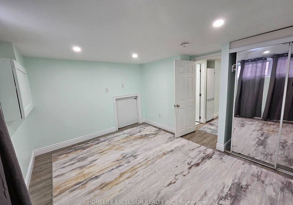 82-pandora-circle-toronto-scarborough-ontario-e13789232