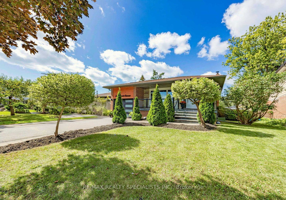 16-langevin-crescent-toronto-scarborough-ontario-e13791220