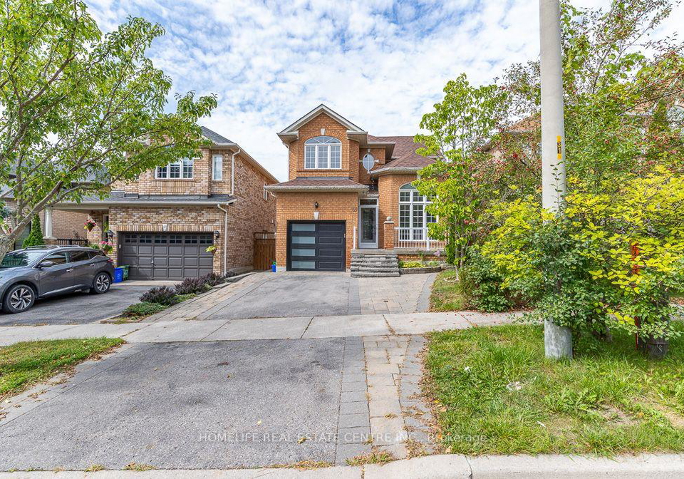 65-batt-crescent-ajax-ontario-e13792240