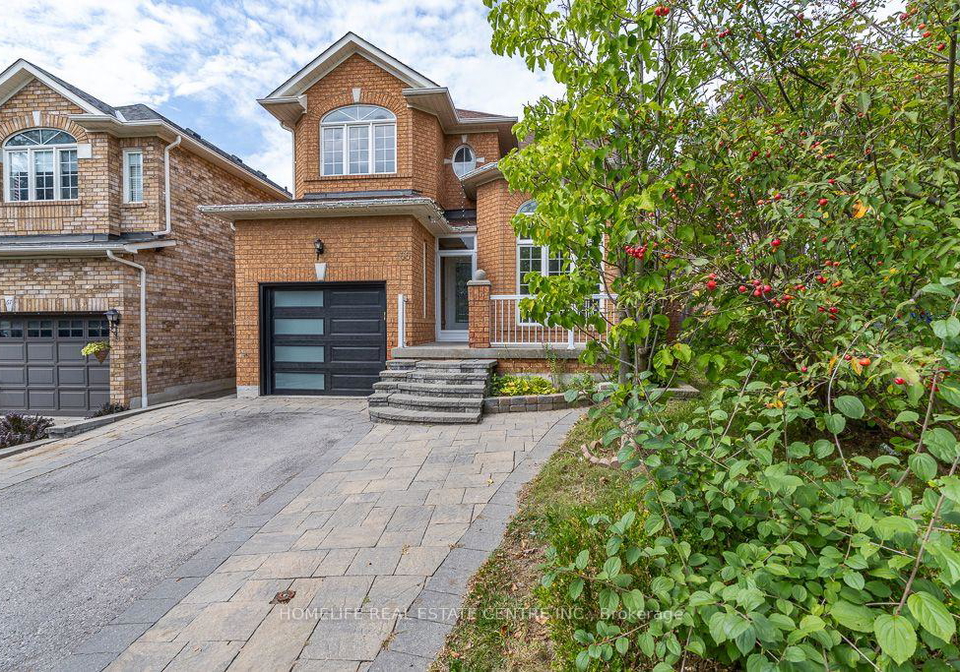 65-batt-crescent-ajax-ontario-e13792240