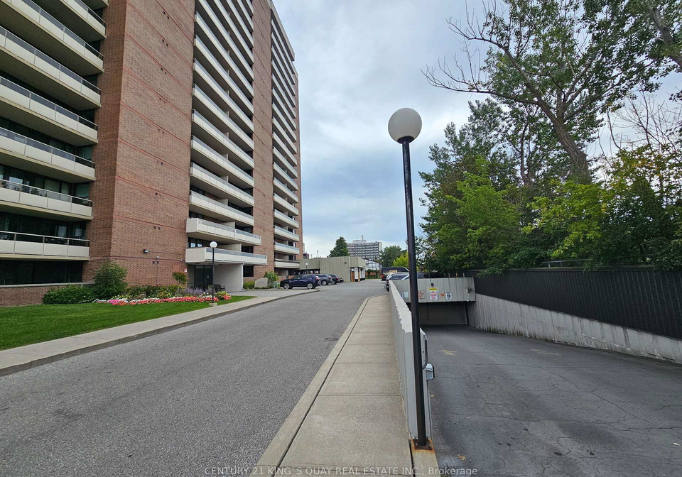 15-torrance-road-toronto-scarborough-ontario-e13792646