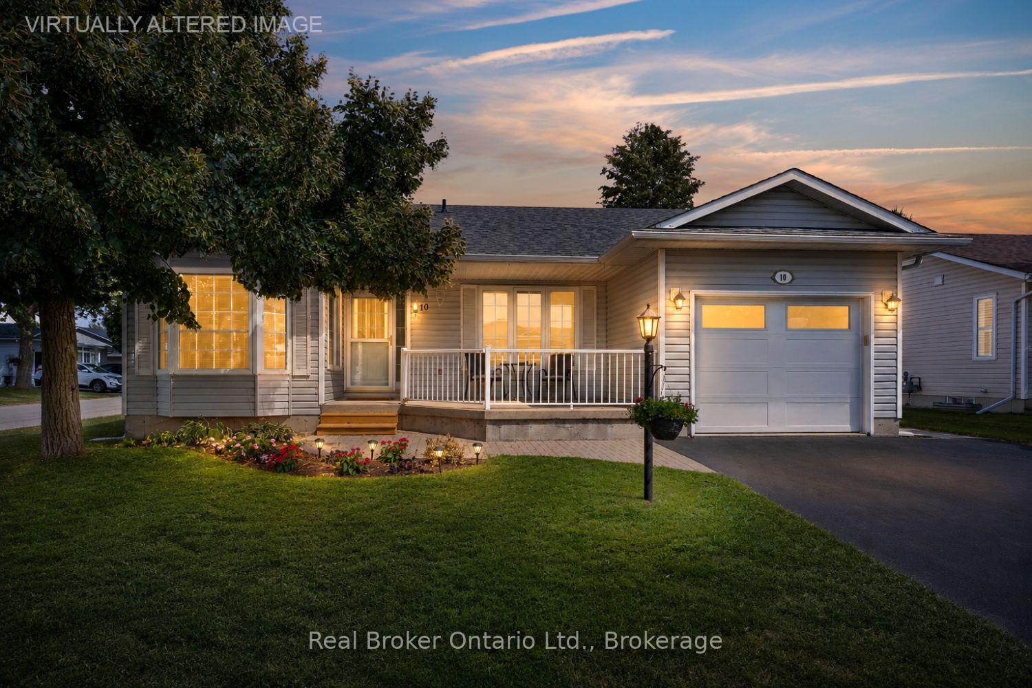 10-niagara-trail-clarington-ontario-e13792824