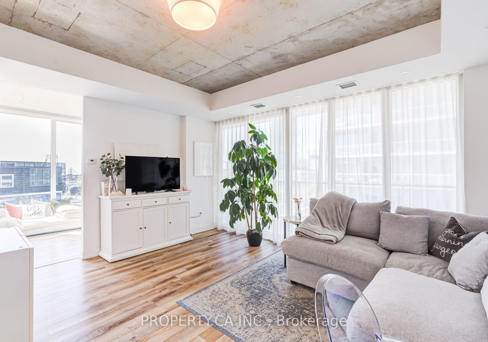 25-baseball-place-toronto-toronto-ontario-e13792990
