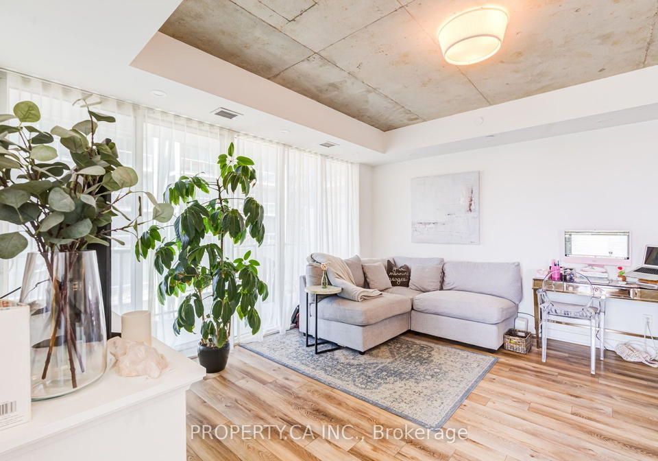 25-baseball-place-toronto-toronto-ontario-e13792990
