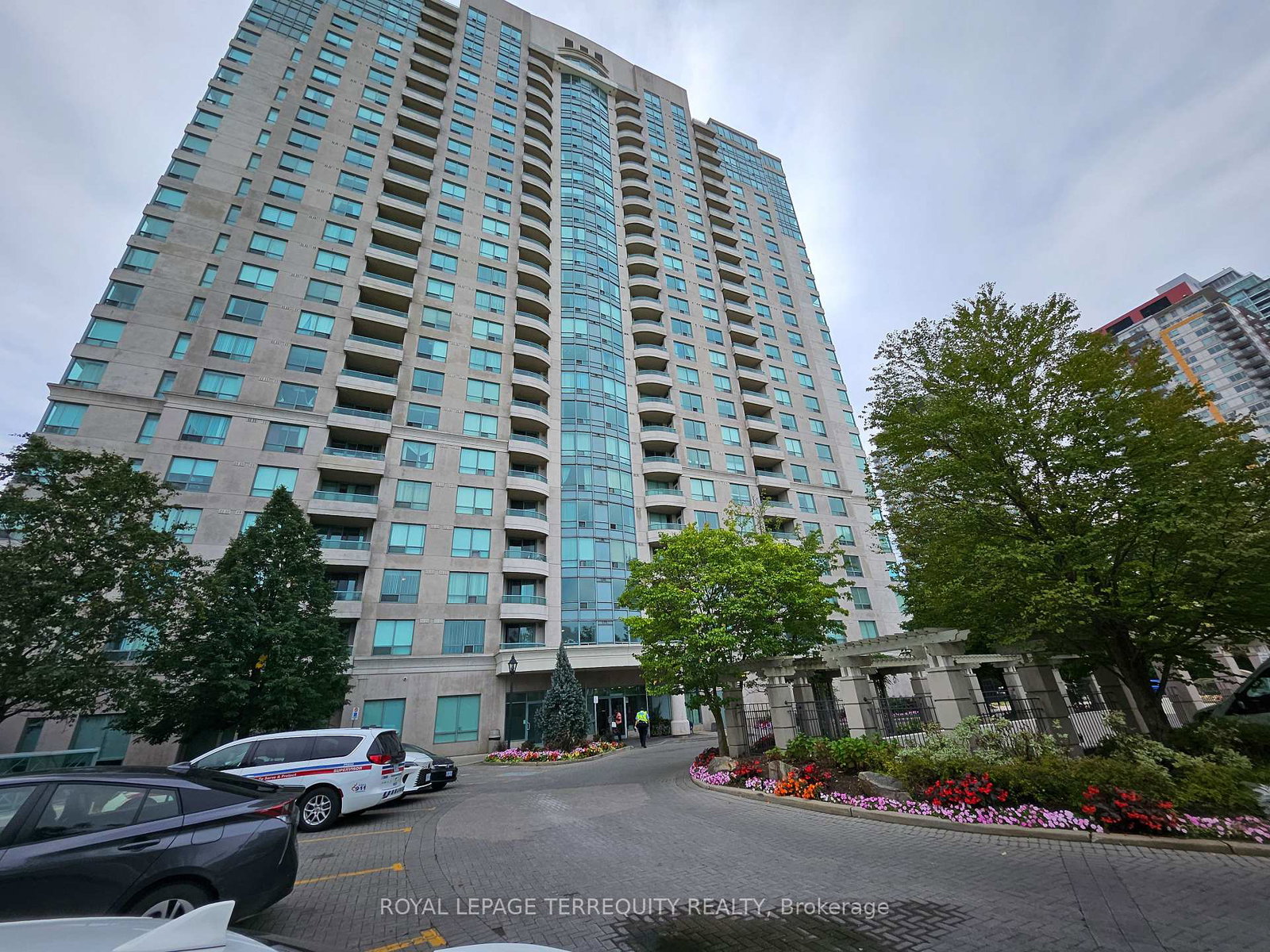61-town-centre-court-toronto-scarborough-ontario-e13793234