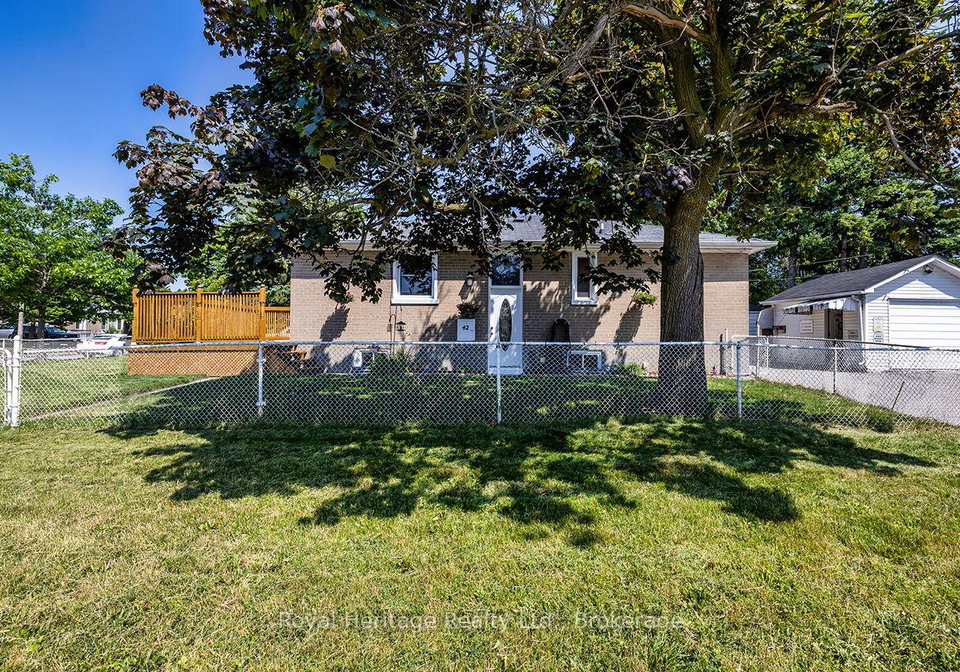 42-thorncroft-crescent-ajax-ontario-e13794880