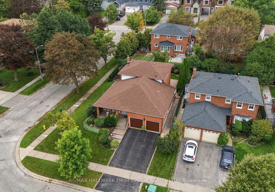 520-mcleod-crescent-pickering-ontario-e13795592