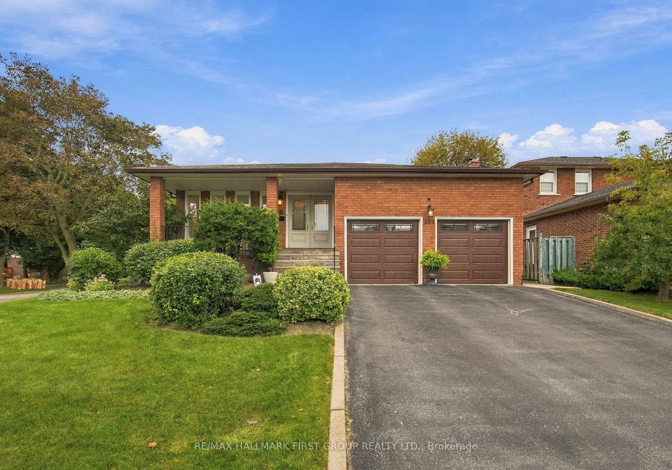 520-mcleod-crescent-pickering-ontario-e13795592