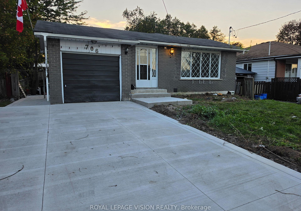 706-leaside-street-pickering-ontario-e13795672