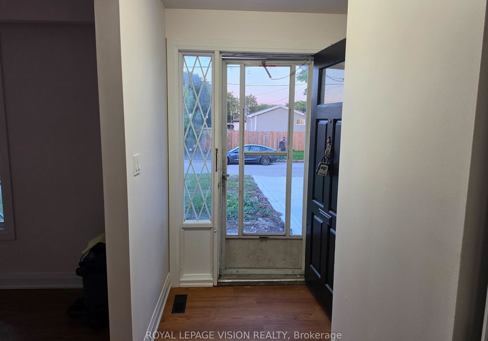 706-leaside-street-pickering-ontario-e13795698
