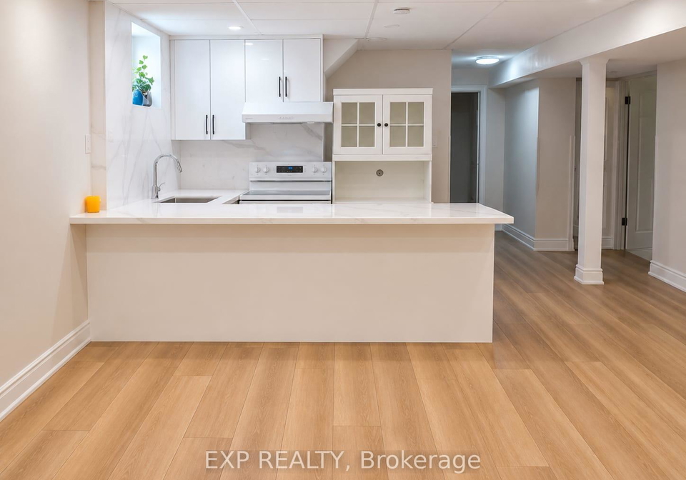 36-castor-crescent-toronto-scarborough-ontario-e13796842