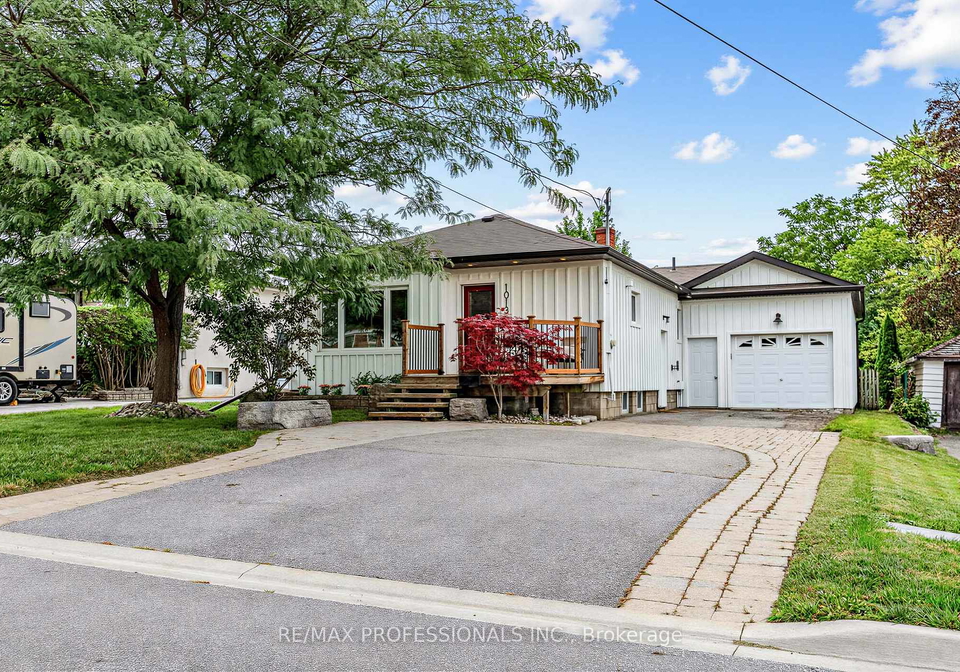 1013-centre-street-s-whitby-ontario-e13797374