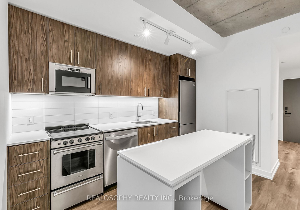 115-larchmount-avenue-toronto-toronto-ontario-e13797450
