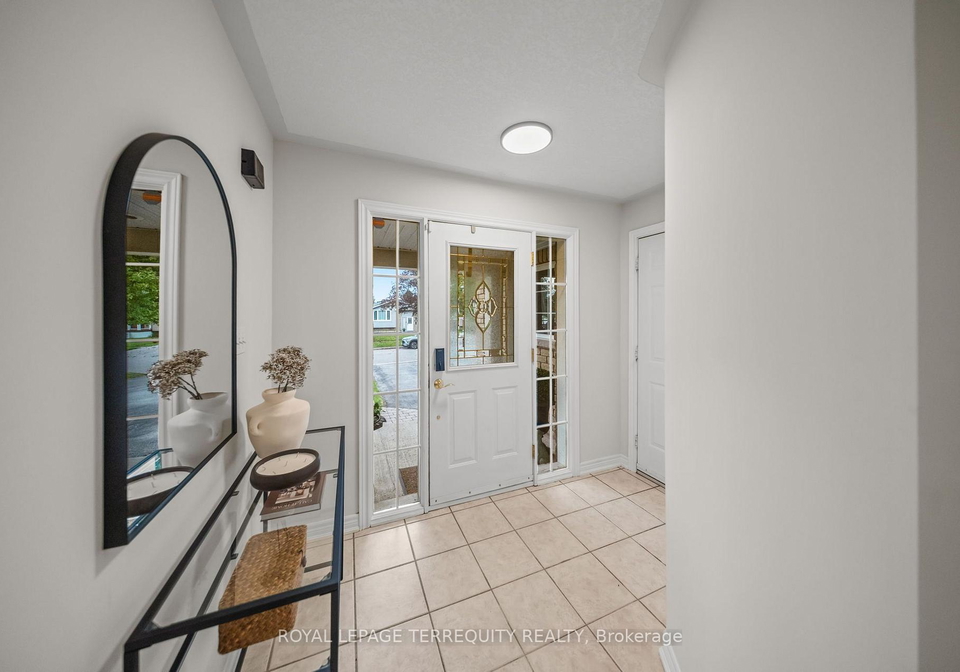 611-capilano-crescent-oshawa-ontario-e13797992